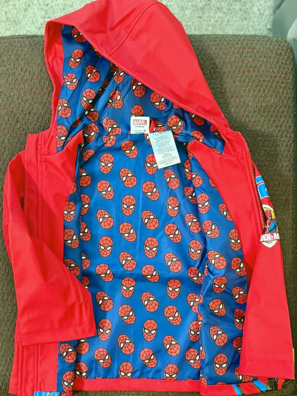 Marvel Spiderman Boys Rain Jacket Size 6 Hooded Waterproof Coat NWT - Picture 3 of 9